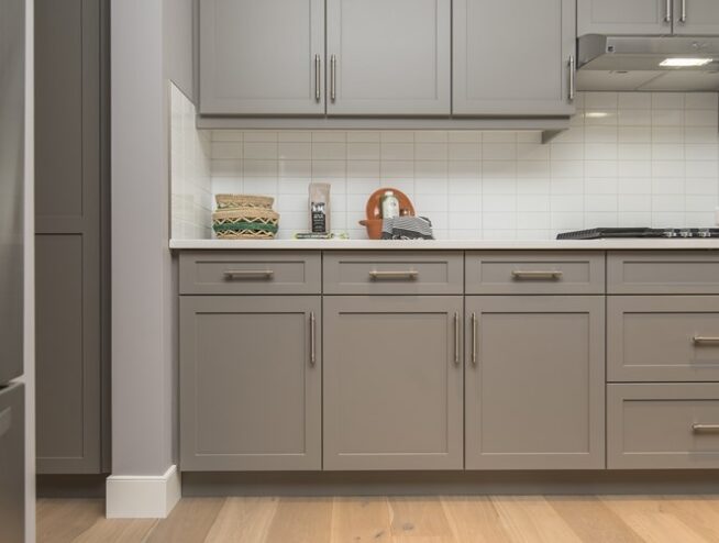 Creating a Cohesive Kitchen: How to Match Cabinets with Flooring and Countertops